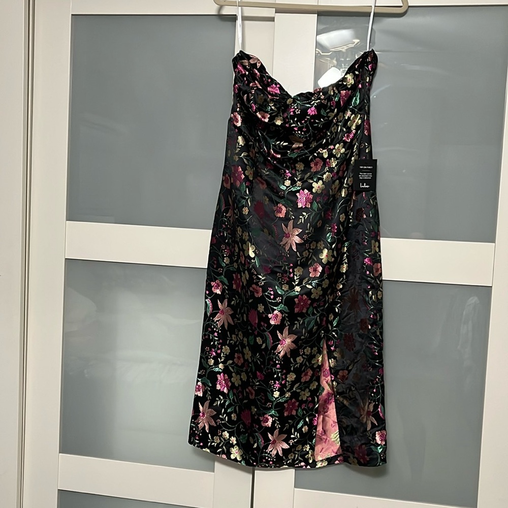 Lulus elegant embroidery medium dress L